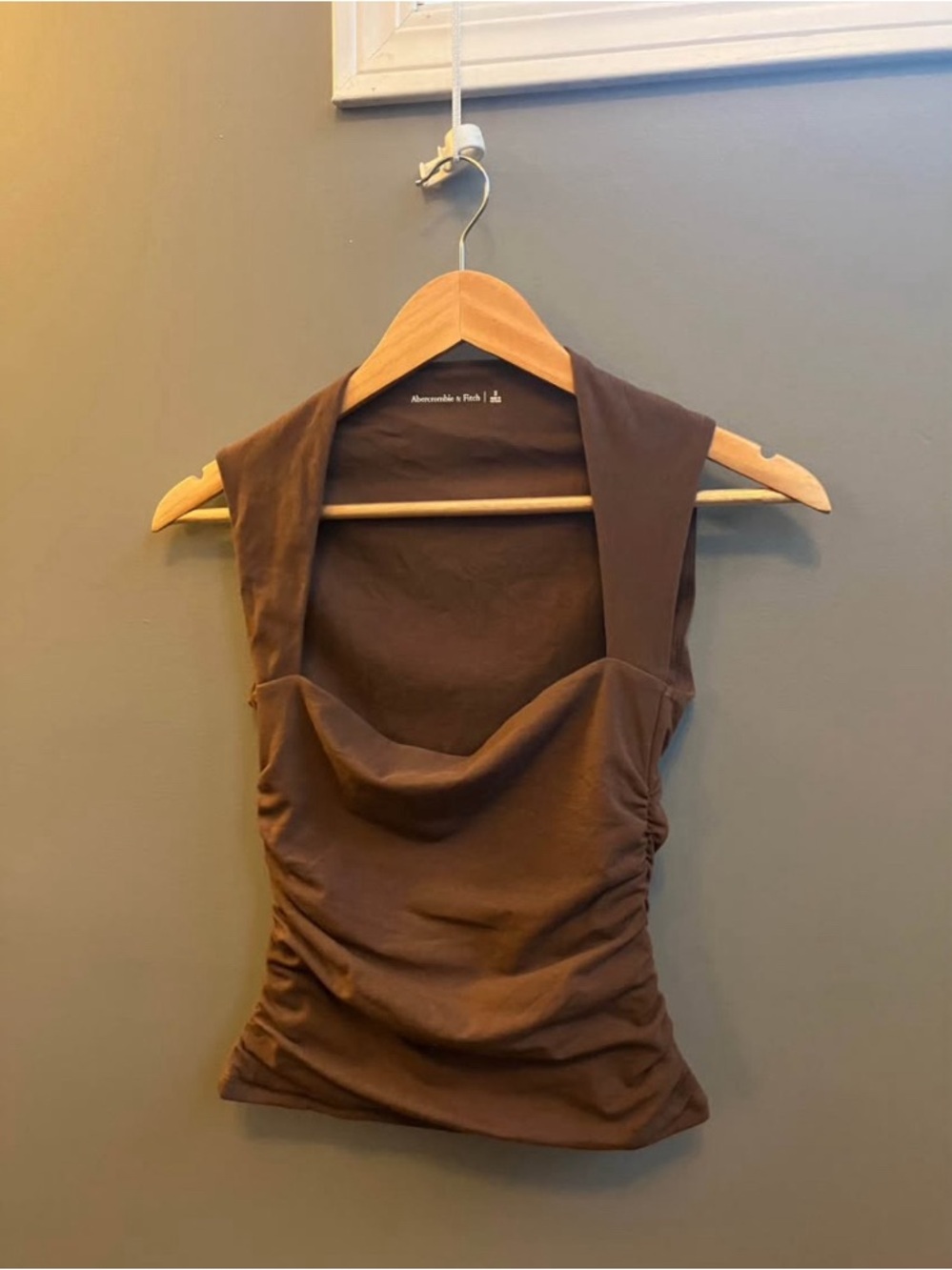 Abercrombie & Fitch - The Ava Top - Brown